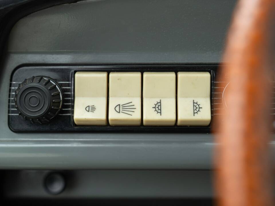 Bild 37/49 von NSU Prinz 4 (1967)