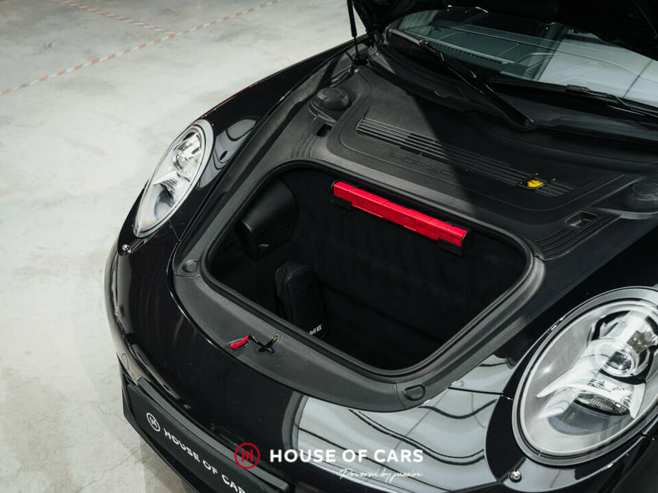 Image 12/25 of Porsche 911 Carrera 4S (2014)