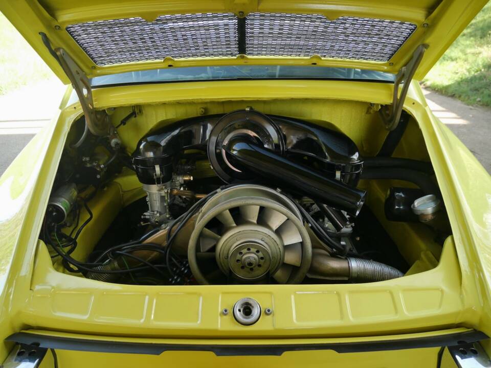 Image 20/28 of Porsche 911 2.0 S (1968)