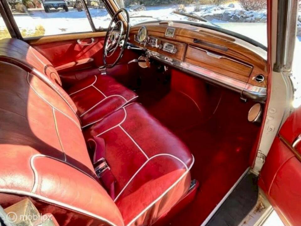 Image 21/36 of Mercedes-Benz 300 d (1958)