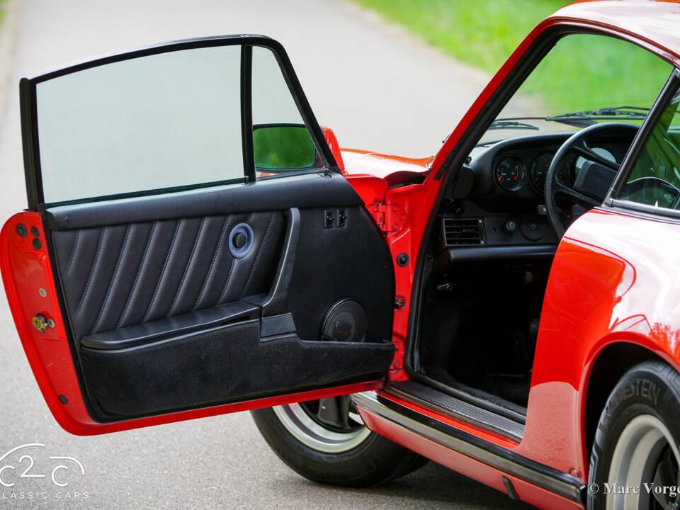 Image 5/63 of Porsche 911 Carrera 3.2 (1986)