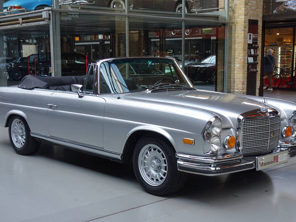 Imagen 4/27 de Mercedes-Benz 280 SE 3,5 (1970)