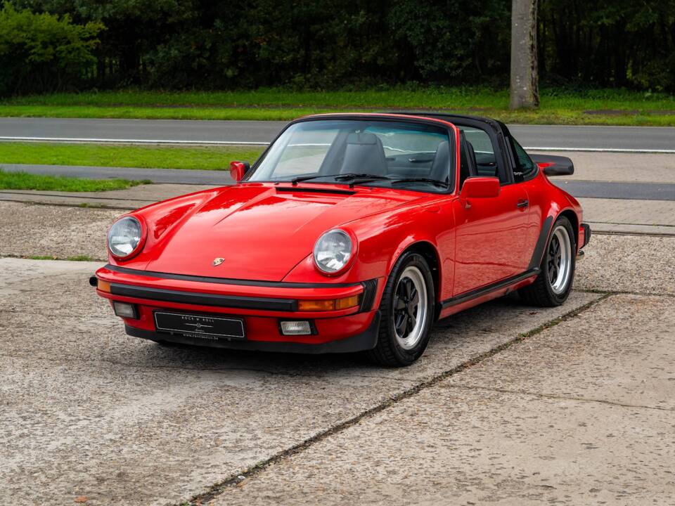 Bild 13/35 von Porsche 911 Carrera 3.2 (1987)
