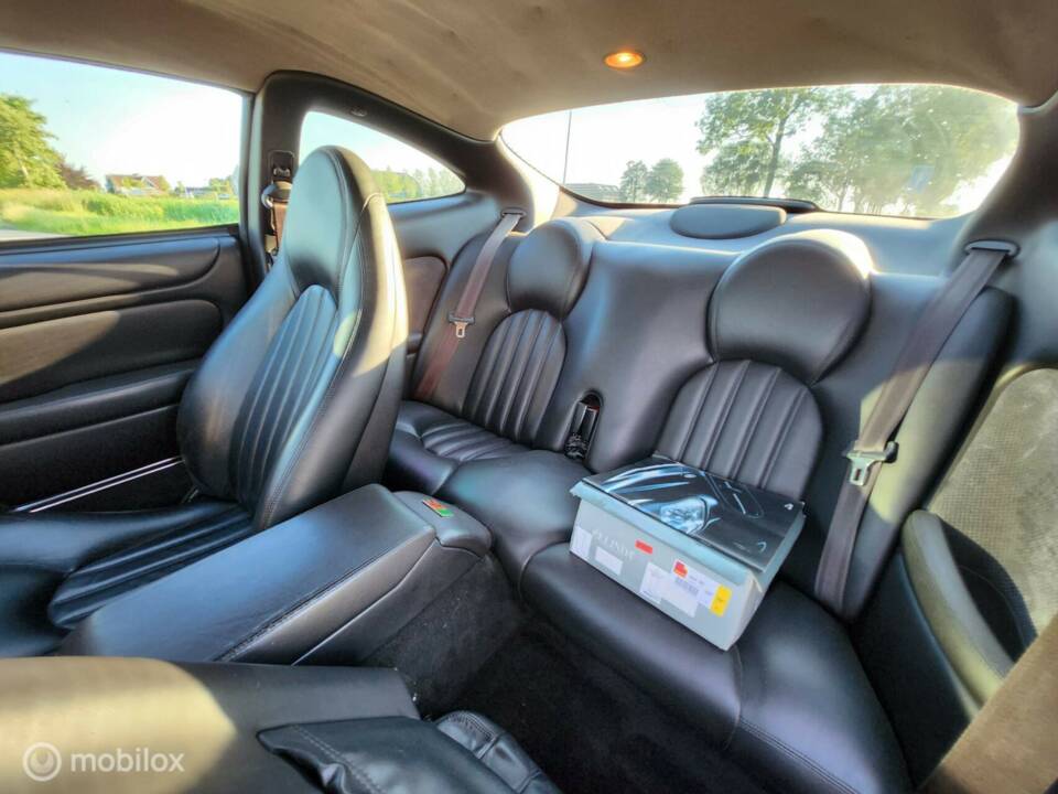 Bild 30/35 von Jaguar XKR (1998)
