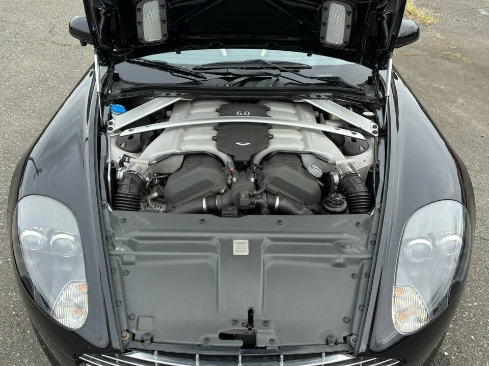 Imagen 37/60 de Aston Martin DB 9 (2011)