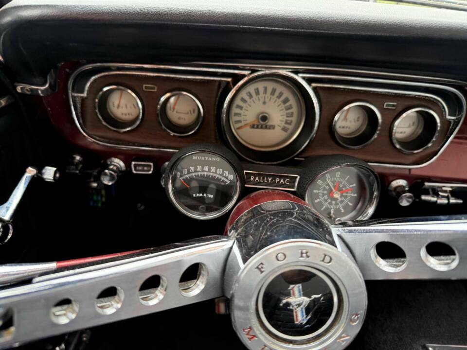 Bild 25/45 von Ford Mustang GT (1965)