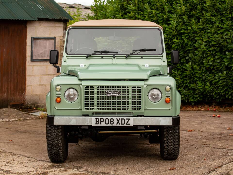 Bild 6/50 von Land Rover Defender 90 TD4 (2008)