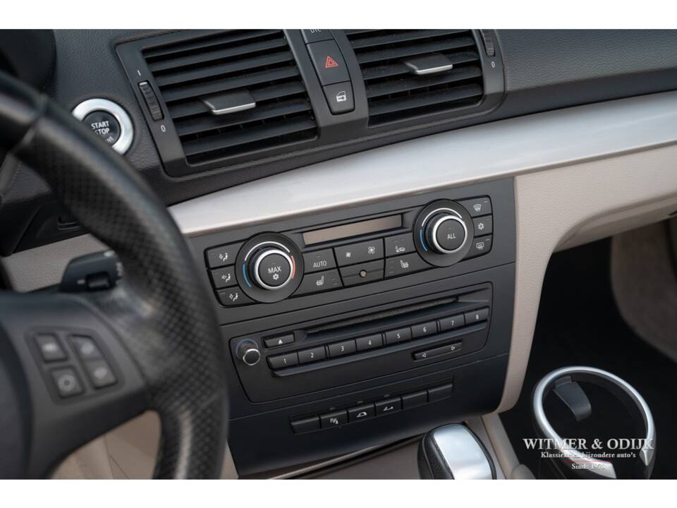 Image 7/33 de BMW 118i (2010)