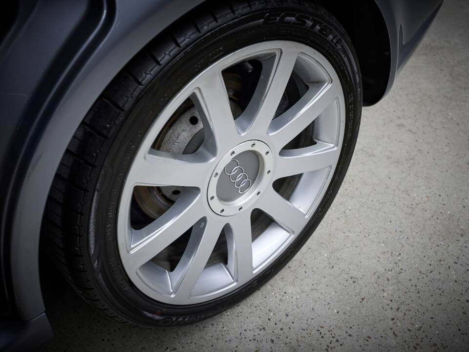 Imagen 54/100 de Audi RS4 Avant (2001)