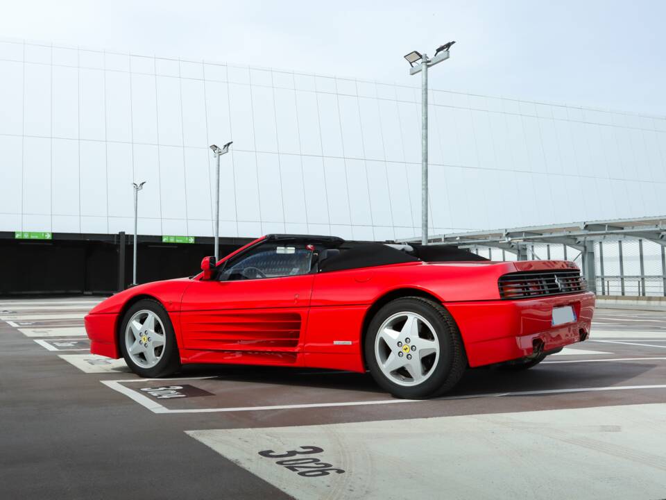 Image 2/43 of Ferrari 348 Spider (1995)