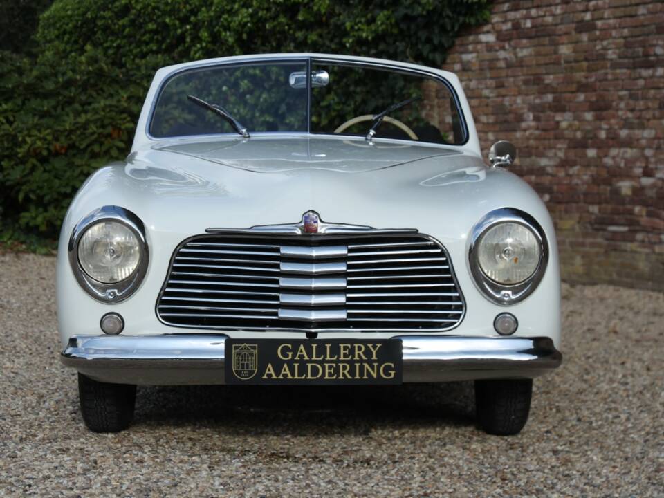 Image 5/50 of SIMCA 8 Sport (1950)