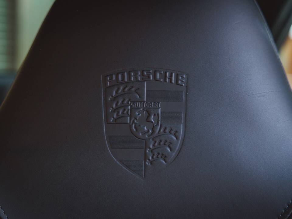 Obraz 17/38 pojazdu Porsche 911 Turbo (2001)
