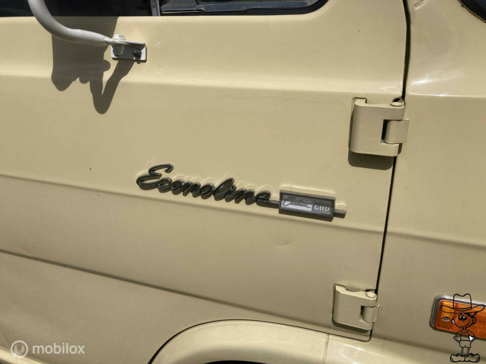 Image 24/50 of Ford Econoline E 300 (1971)