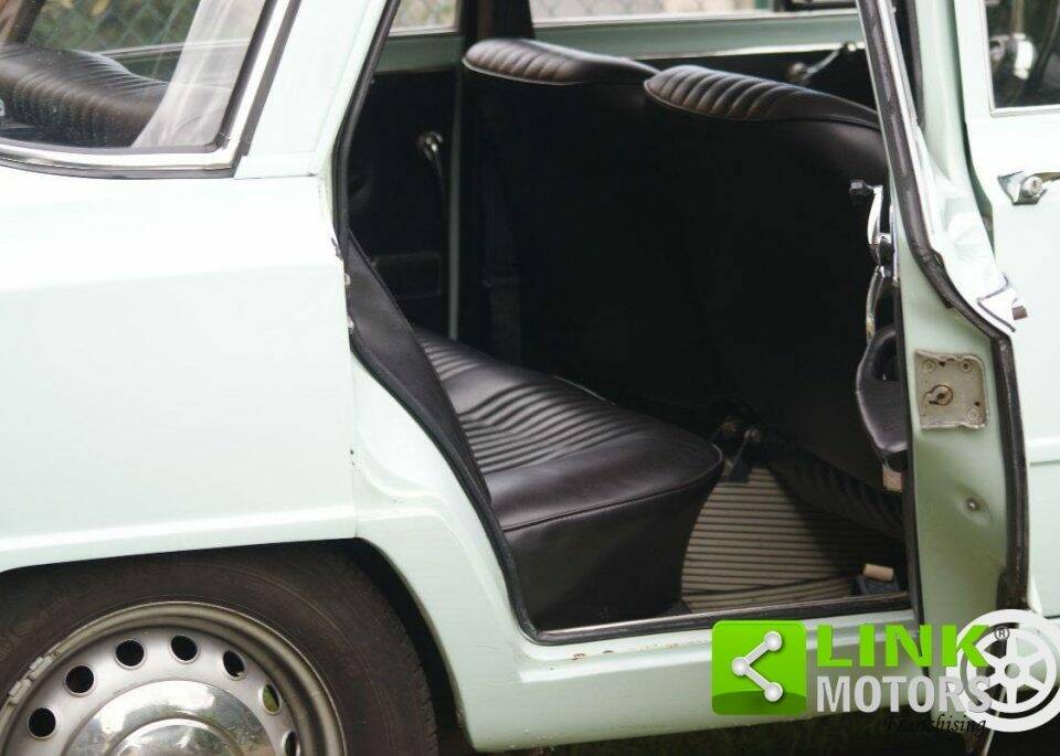 Image 8/17 of Alfa Romeo Giulia 1300 TI (1968)