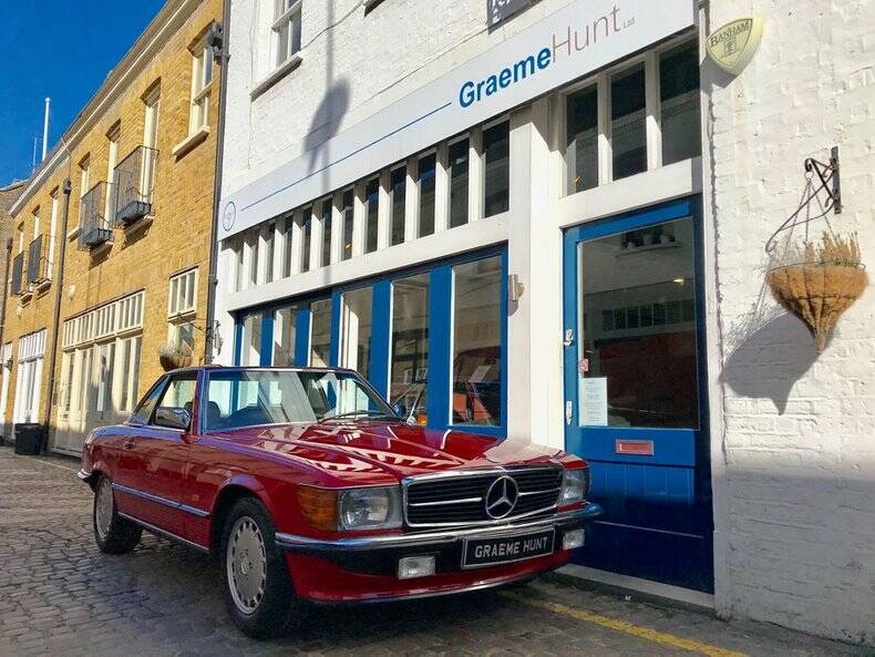Image 1/38 of Mercedes-Benz 300 SL (1987)
