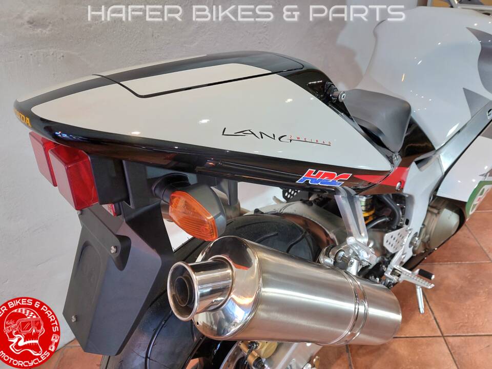 Image 32/44 of Honda VTR 1000 SP2 (2003)