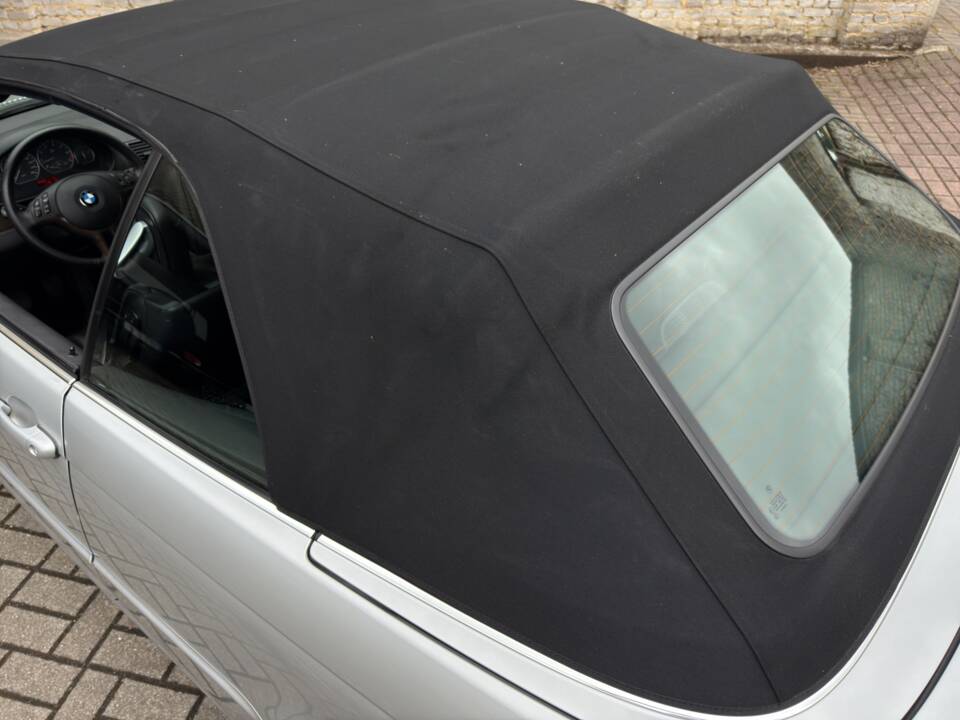 Bild 23/41 von BMW 320Ci (2006)