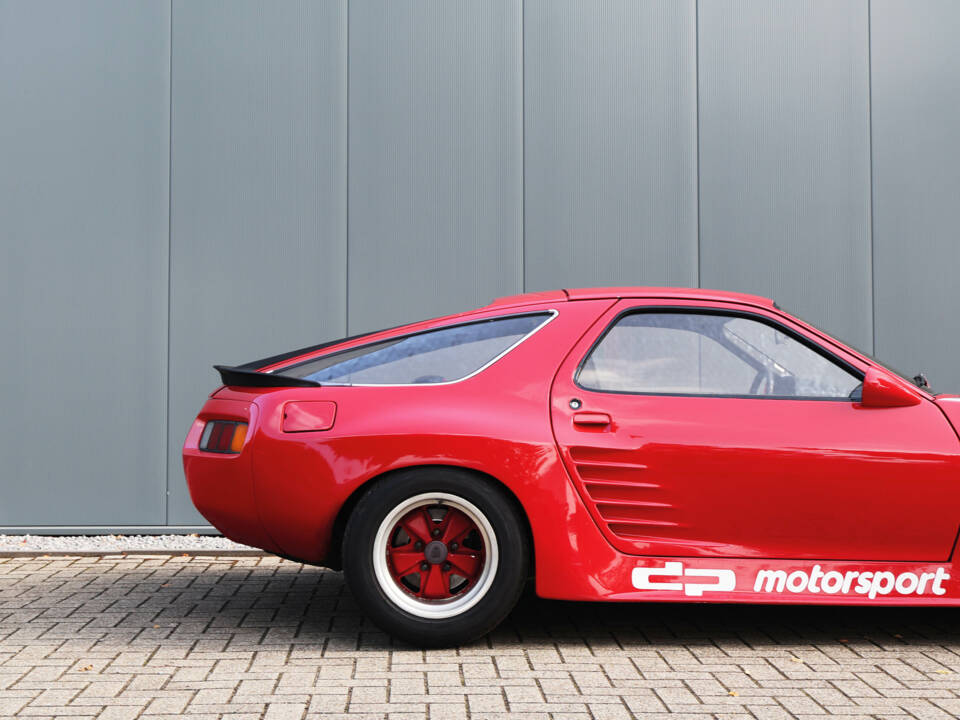 Image 6/52 of Porsche 928 S (1980)