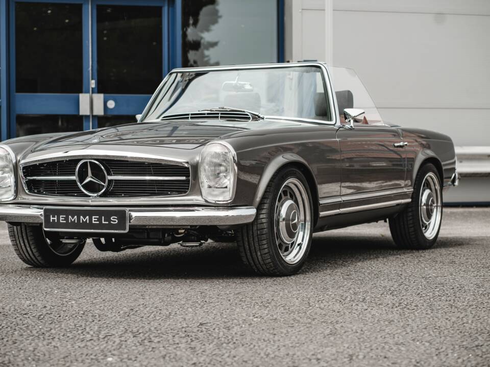 Image 7/12 of Mercedes-Benz 280 SL (1968)