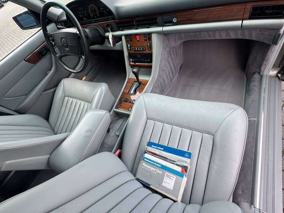 Image 4/26 of Mercedes-Benz 420 SEL (1986)