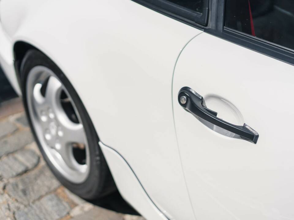 Bild 22/90 von Porsche 911 Carrera RS (1992)