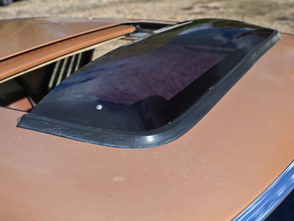 Bild 33/50 von Mercedes-Benz 350 SLC (1972)