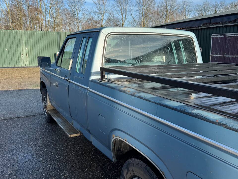 Imagen 31/35 de Ford F-250 (1981)