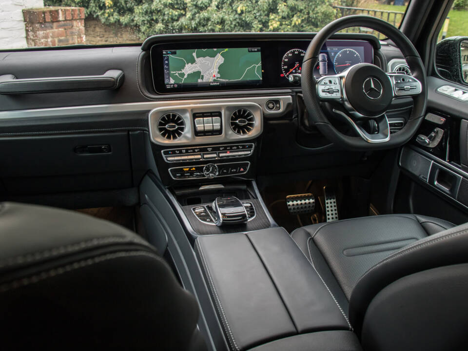 Image 18/22 de Mercedes-Benz G 400 d (LWB) (2022)