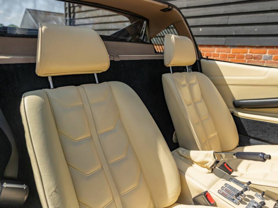 Bild 18/50 von Ferrari 308 GTB Quattrovalvole (1985)