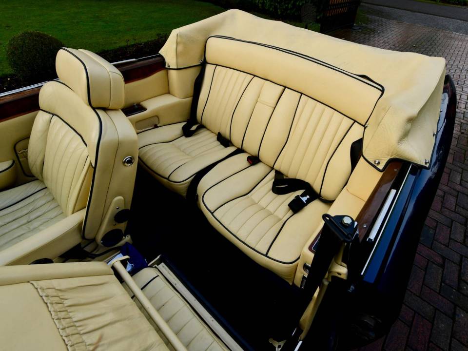 Imagen 37/50 de Bentley Continental (1985)