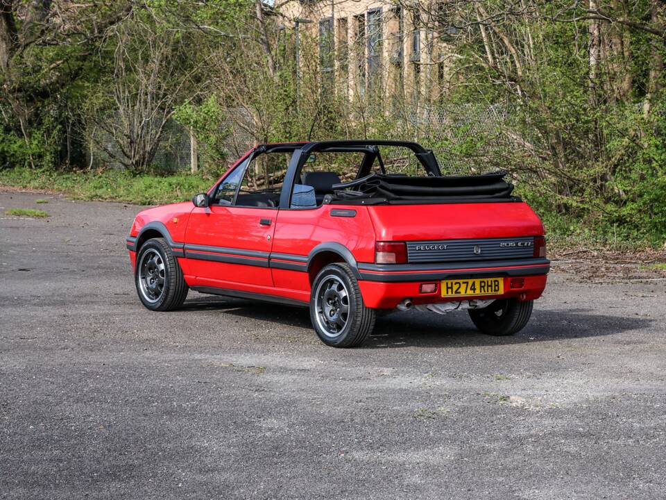 Immagine 13/39 di Peugeot 205 CTi (1991)