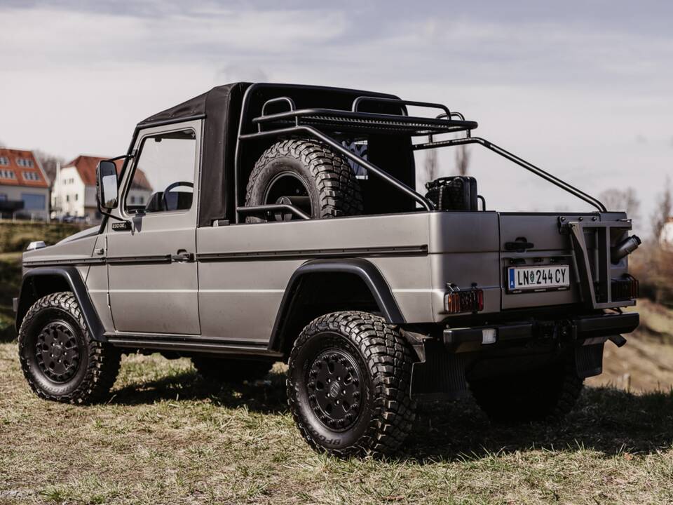 Image 41/79 of Steyr-Puch 230 GE (SWB) (1994)