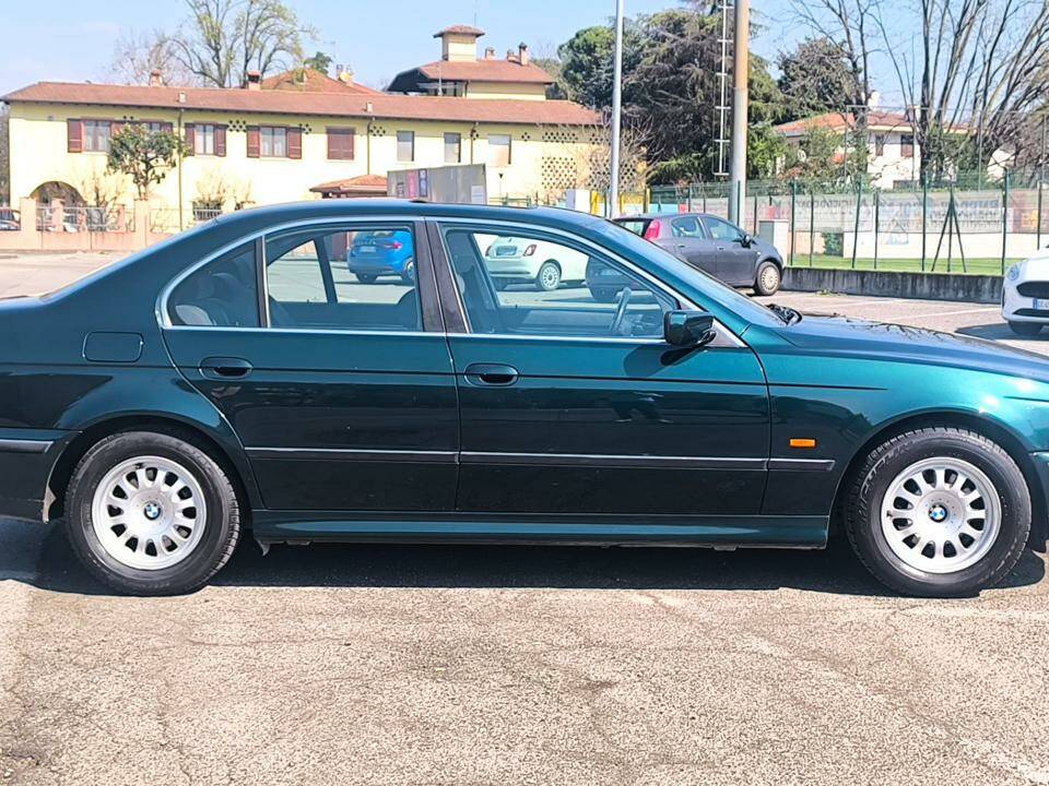 Afbeelding 5/42 van BMW 520i (1998)
