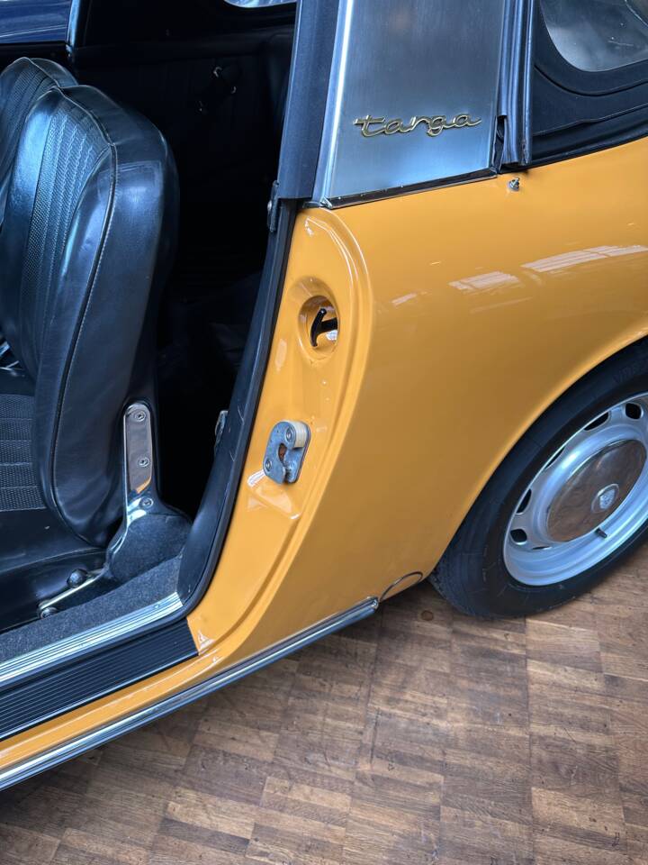 Image 9/25 of Porsche 912 (1967)