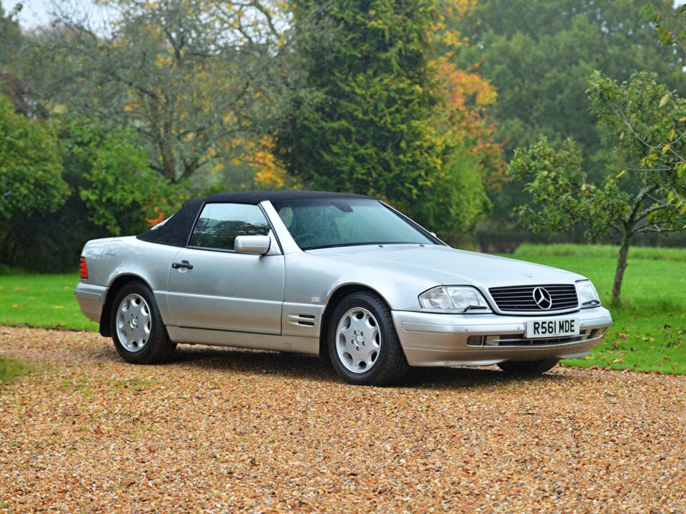 Image 9/12 of Mercedes-Benz SL 320 (1997)