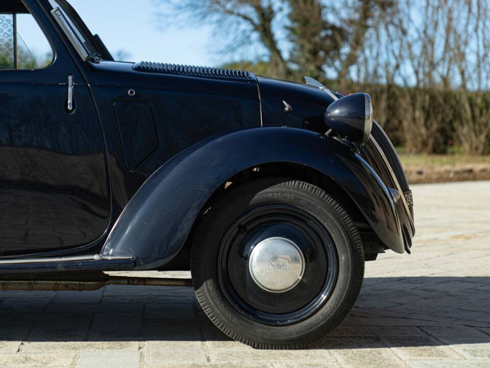 Image 33/50 de FIAT 500 B Topolino (1948)