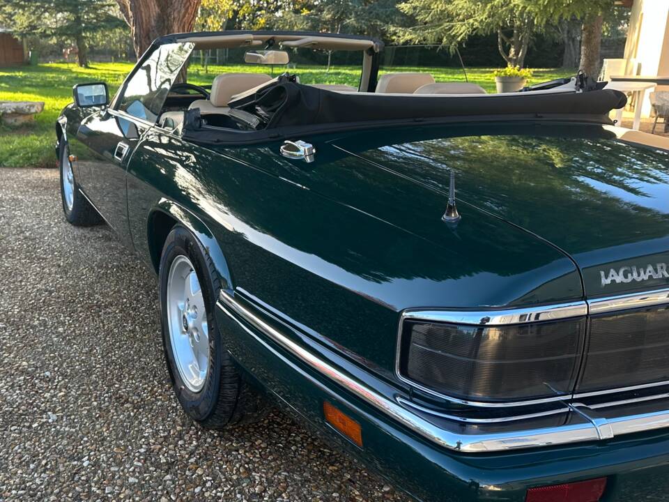 Image 9/18 of Jaguar XJS 6.0 V12 (1993)