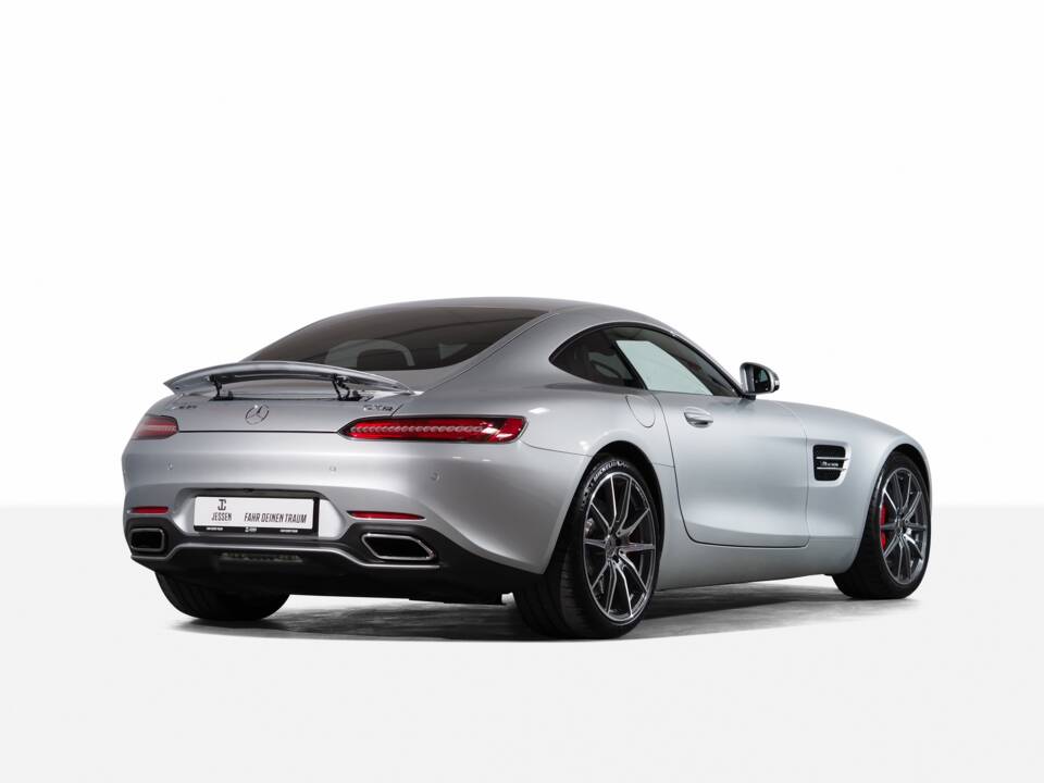 Image 5/49 of Mercedes-AMG GT-S (2015)