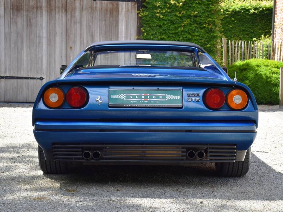 Image 8/47 of Ferrari 328 GTS (1989)