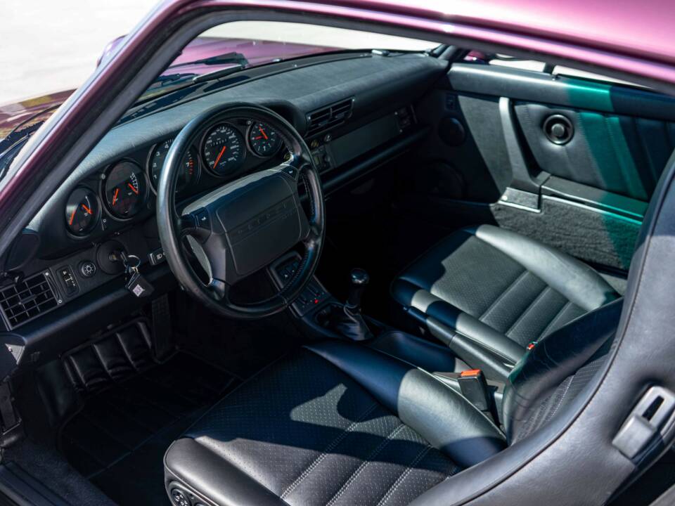 Image 9/46 of Porsche 911 Carrera 4 (1992)