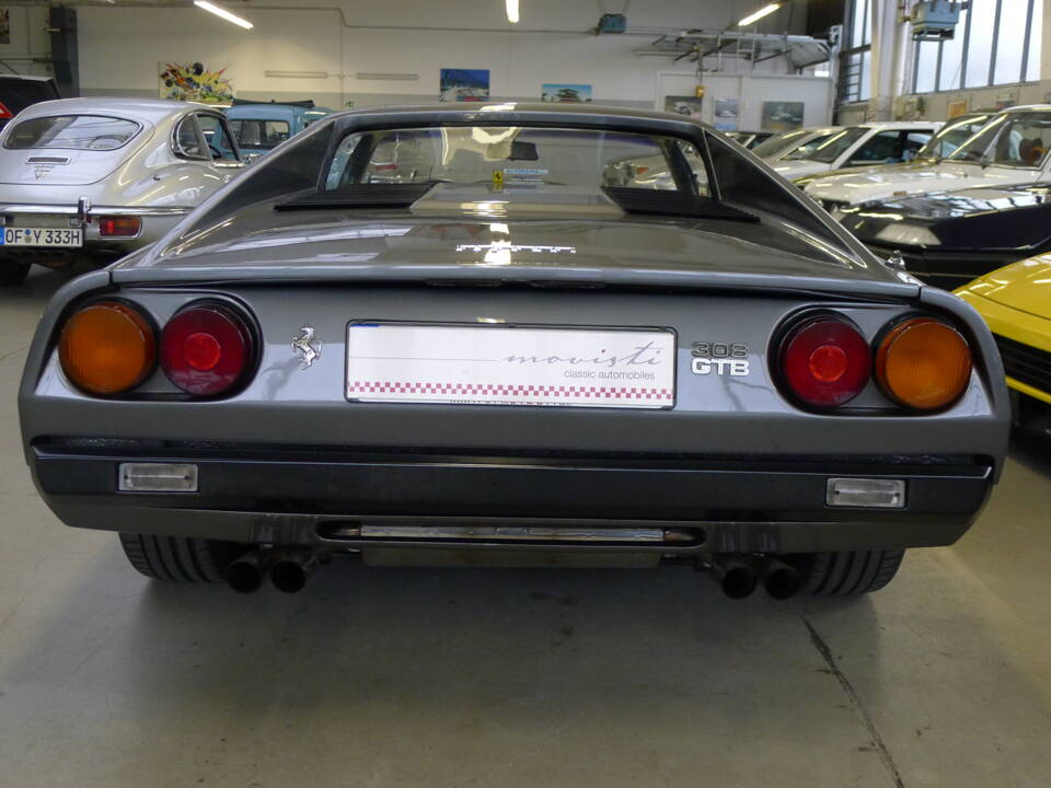 Bild 29/40 von Ferrari 308 GTB (1976)