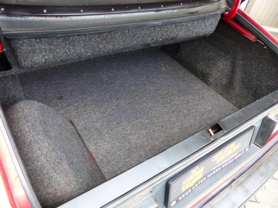 Image 20/20 of Saab 900 Turbo (1989)