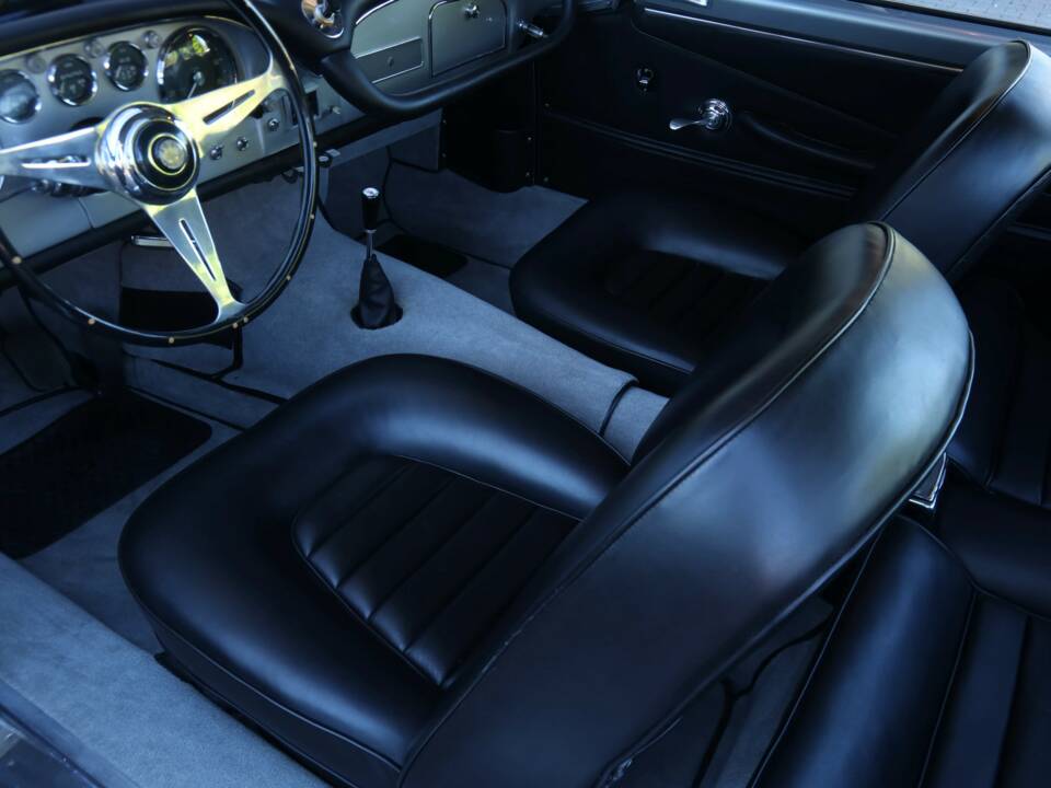 Bild 34/50 von Maserati 3500 GT Touring (1961)