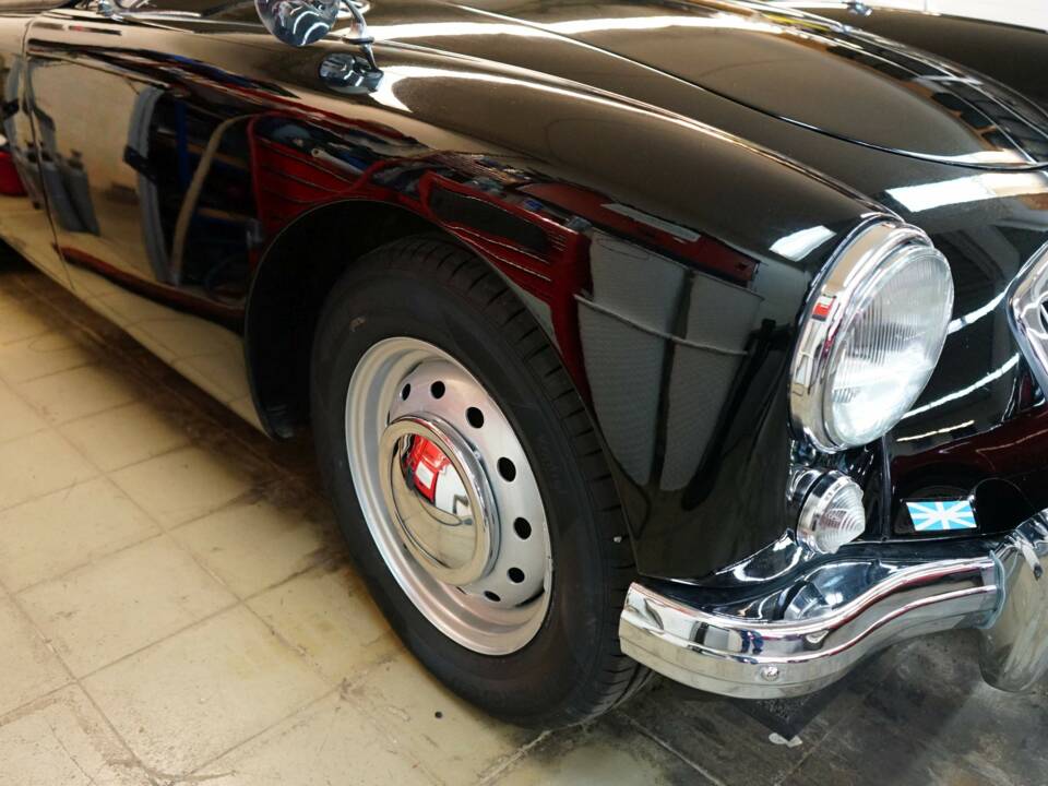 Image 45/48 of MG MGA 1500 (1959)