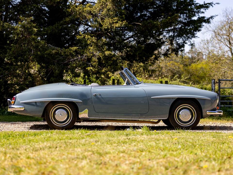 Afbeelding 2/50 van Mercedes-Benz 190 SL (1956)
