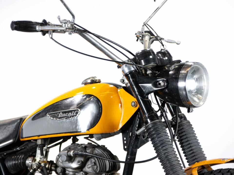 Bild 41/50 von Ducati 250 Scrambler (1971)