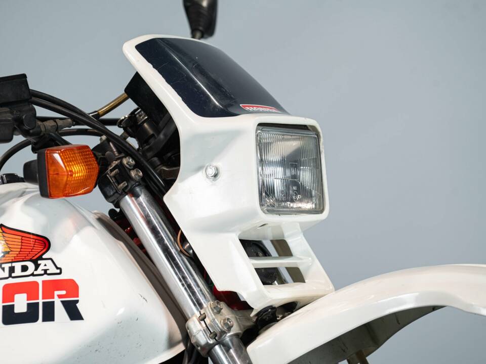 Bild 32/50 von Honda DUMMY (1985)