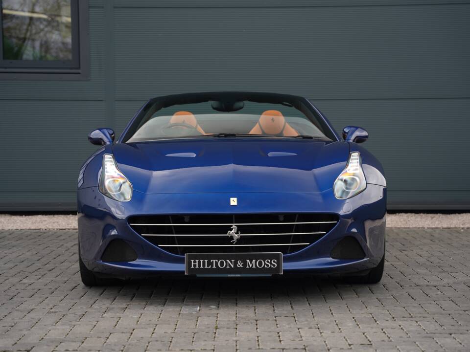 Bild 7/50 von Ferrari California T (2016)