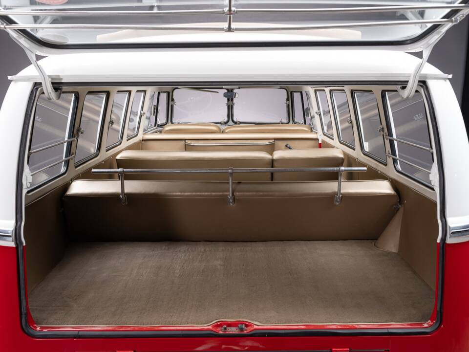 Image 39/46 of Volkswagen T1 Samba (1967)