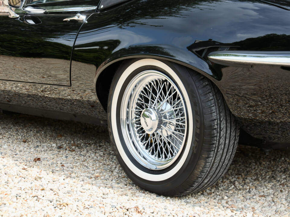 Image 48/50 of Jaguar E-Type V12 (1974)